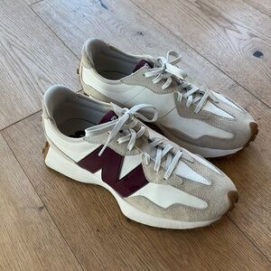 New Balance sneakers, women’s size 10. Only worn a couple times